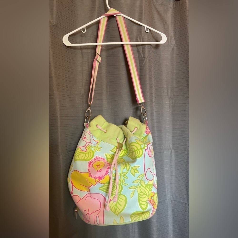 Lilly Pulitzer San Diego Zoo barrel tote bag   Perfect for beach, diaper bag etc - Picture 2 of 11
